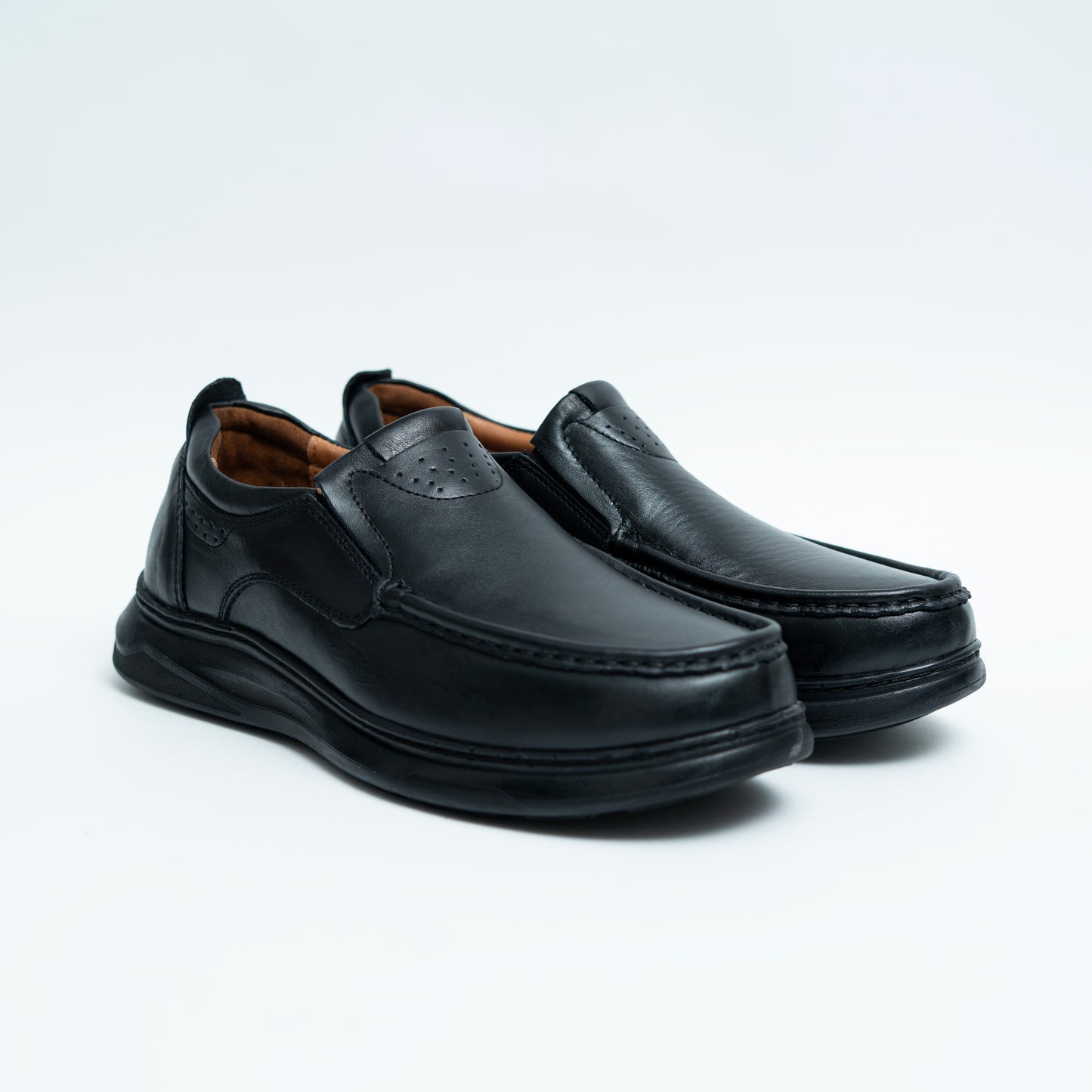 Chaussure en Cuir Noir– Élégance & Bien-être Médical (LC4)