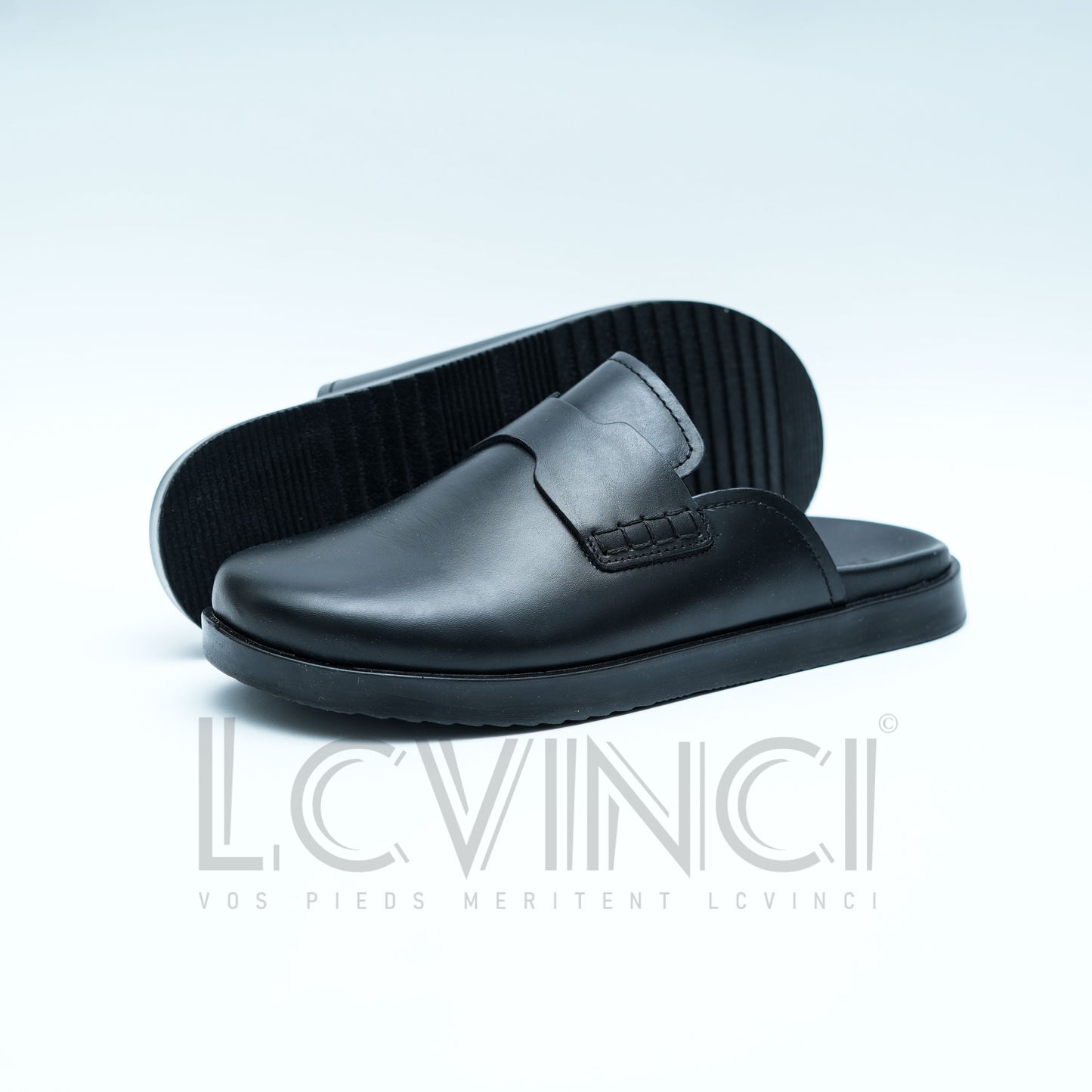 Sabot en Cuir Noir – Esprit Hermès (LC2)