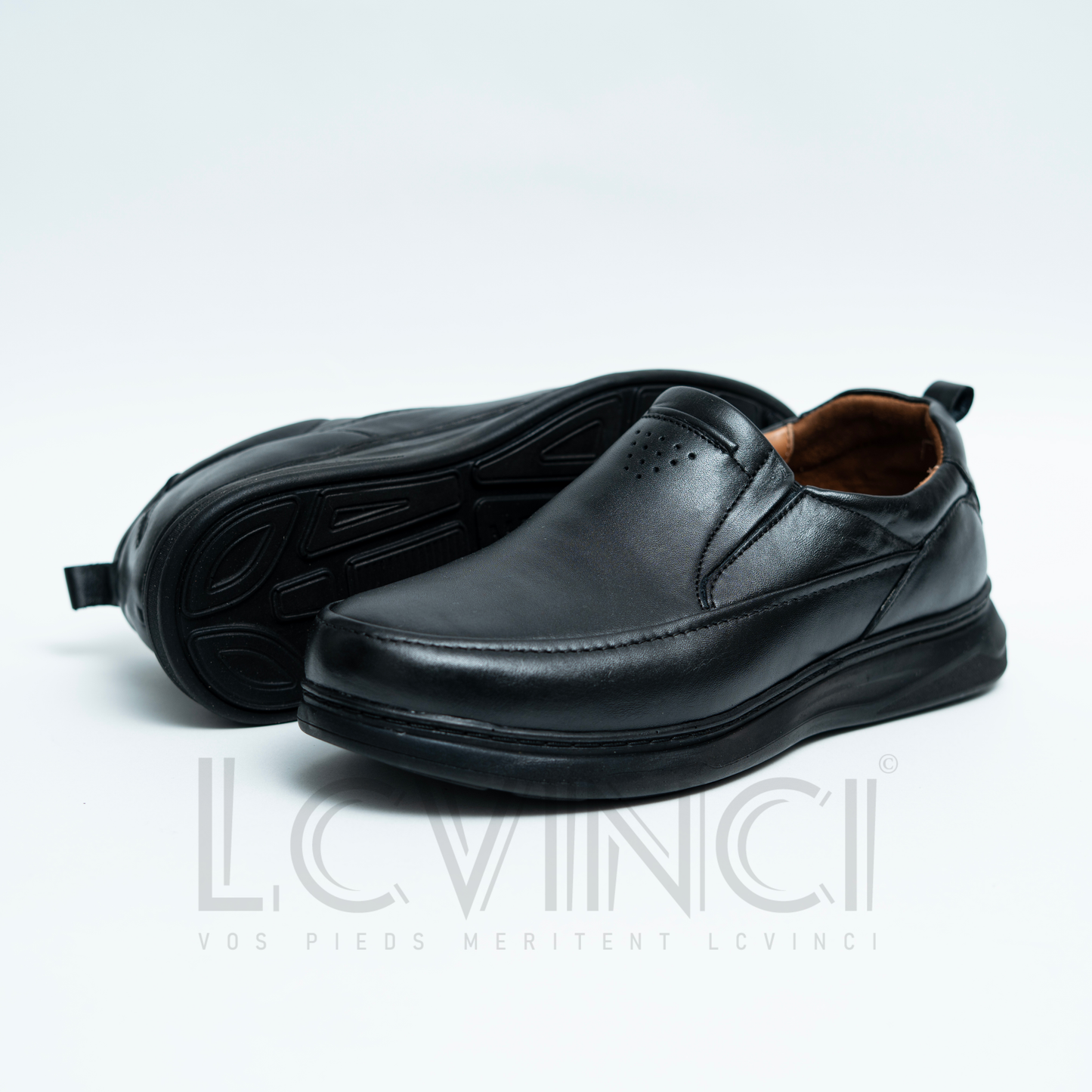 Chaussure en Cuir Noir  Élégance & Confort  (LC5)
