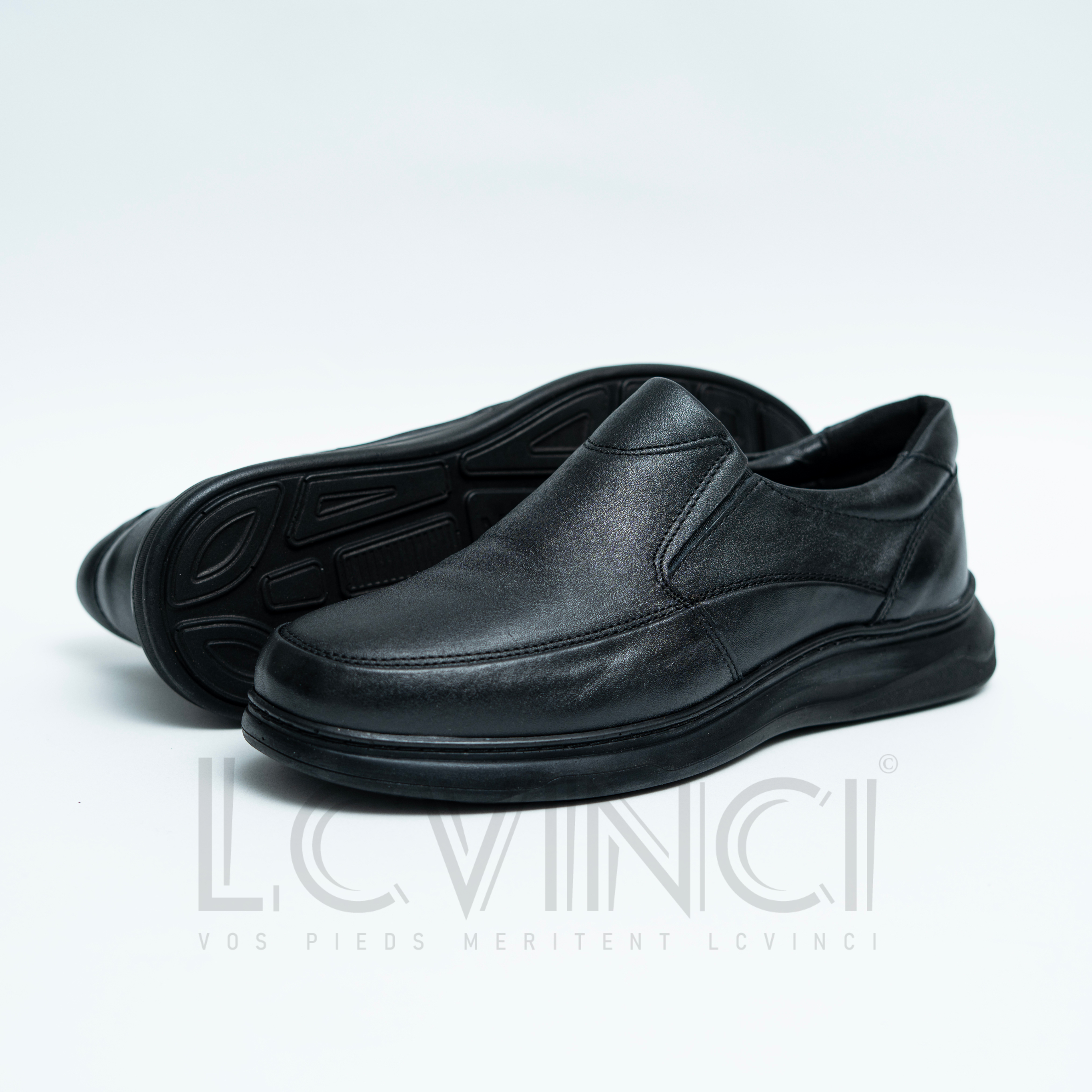 Chaussure en Cuir Noir – Style Moderne &  Médical (LC6)