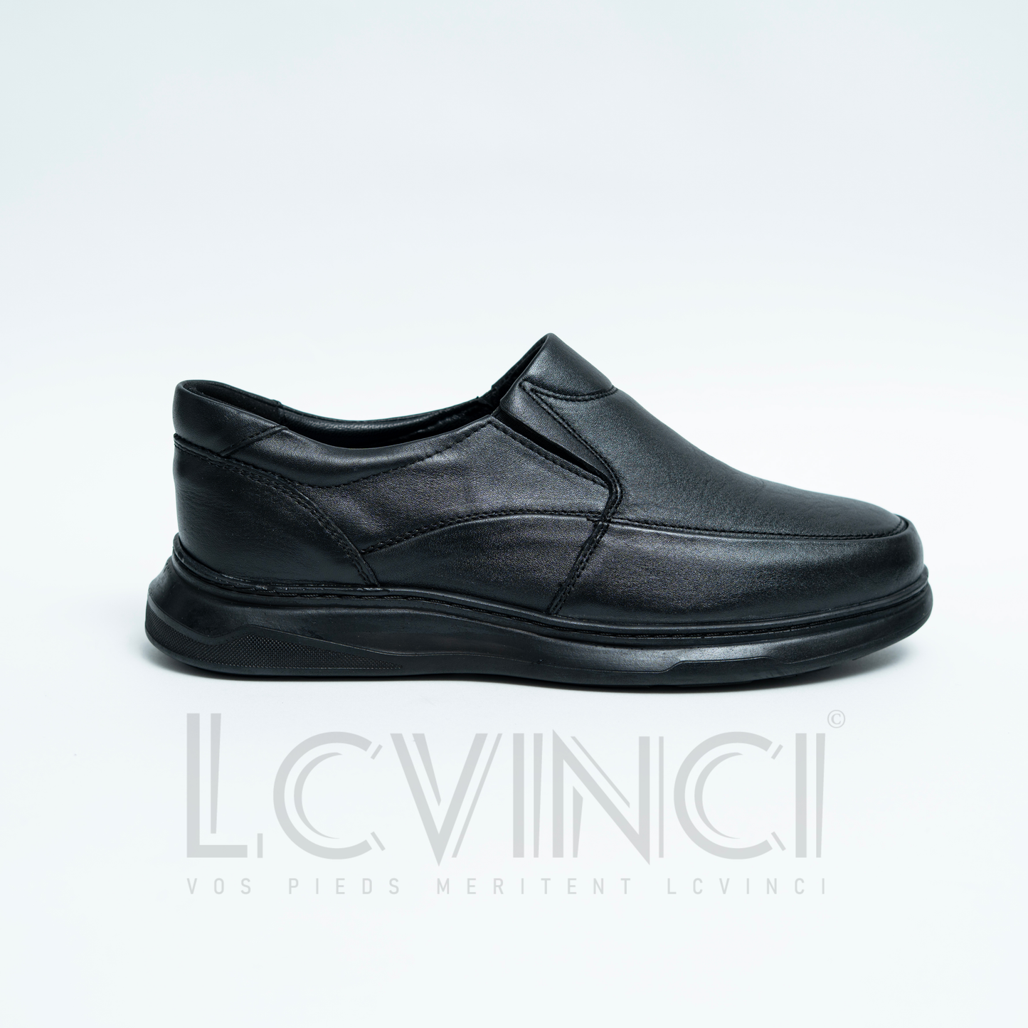 Chaussure en Cuir Noir – Style Moderne &  Médical (LC6)