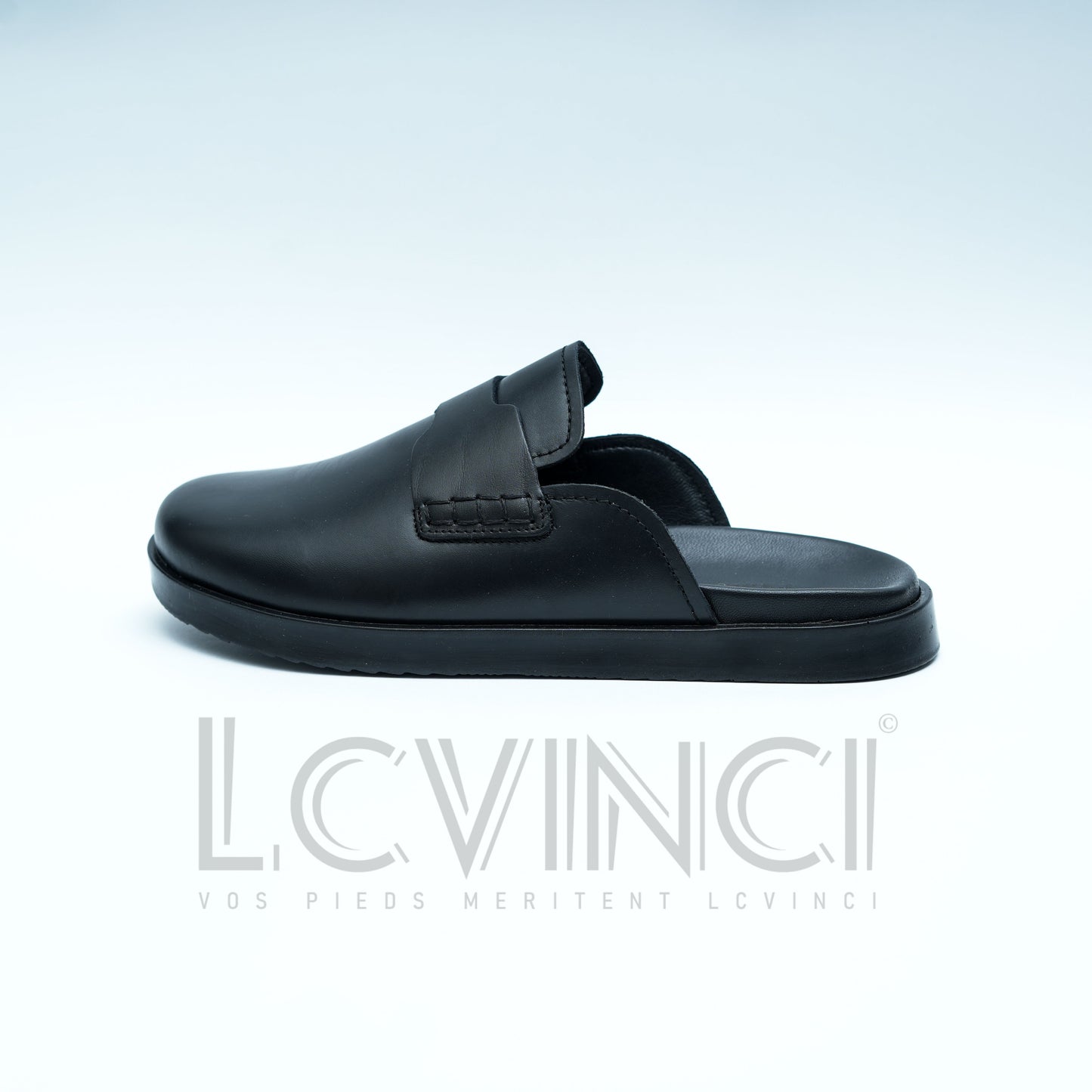 Sabot en Cuir Noir – Esprit Hermès (LC2)