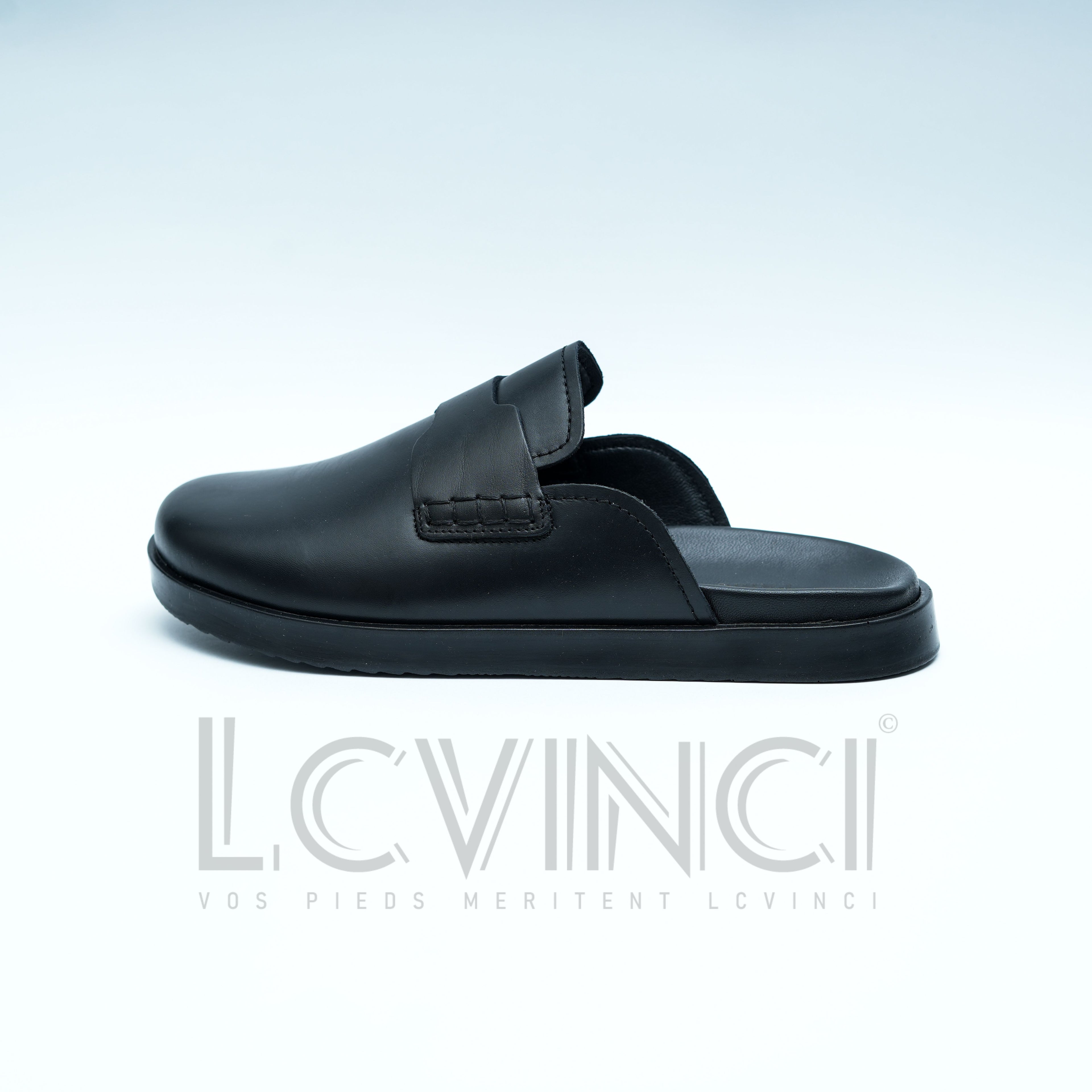 Sabot en Cuir Noir – Esprit Hermès (LC2)