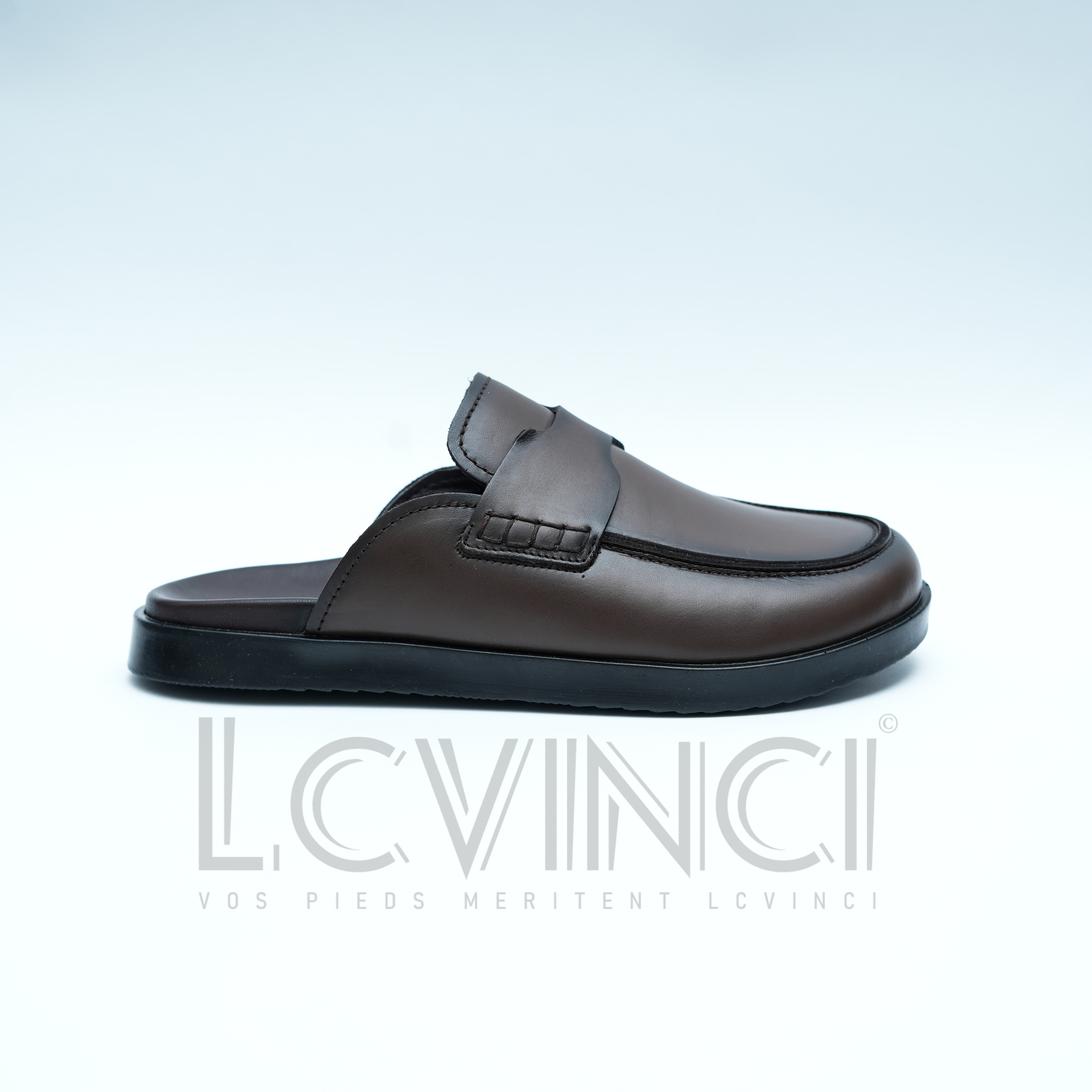 Sabot en Cuir Noir – Esprit Hermès