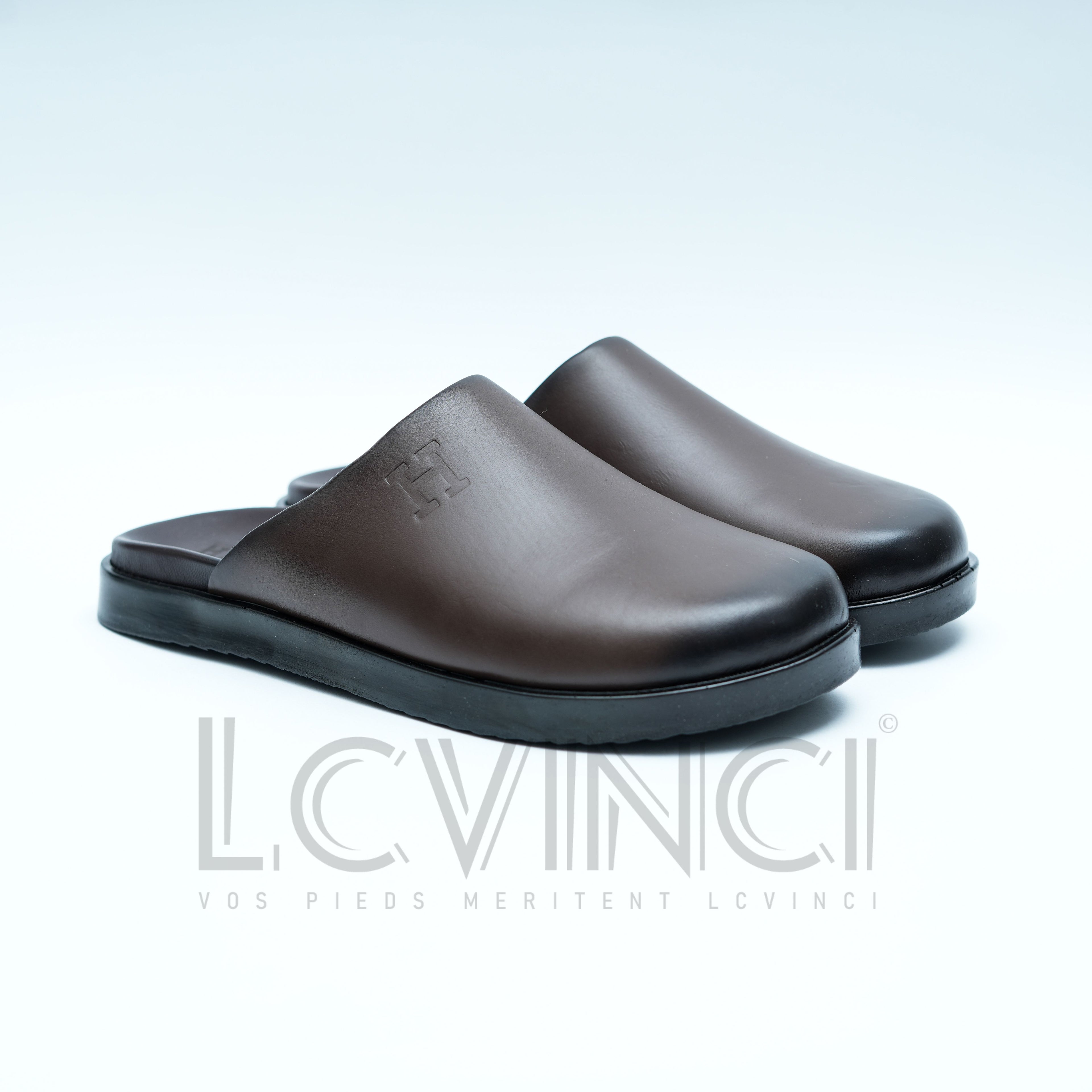 Sabot en Cuir Noir – Esprit Hermès (LC3)