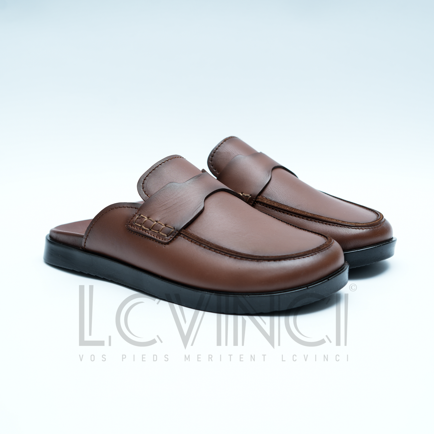 Sabot en Cuir Marron – Esprit Hermès