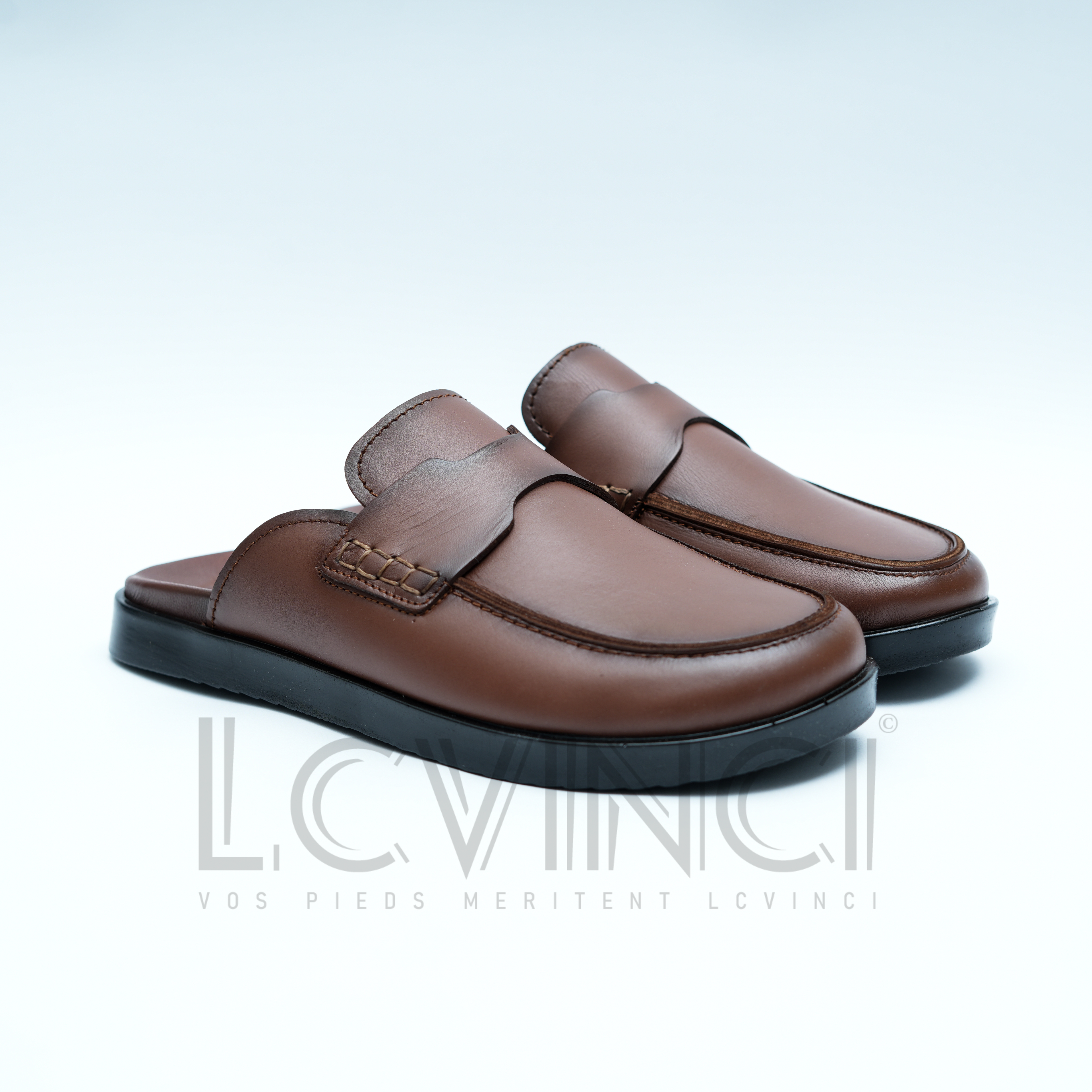 Sabot en Cuir Marron – Esprit Hermès