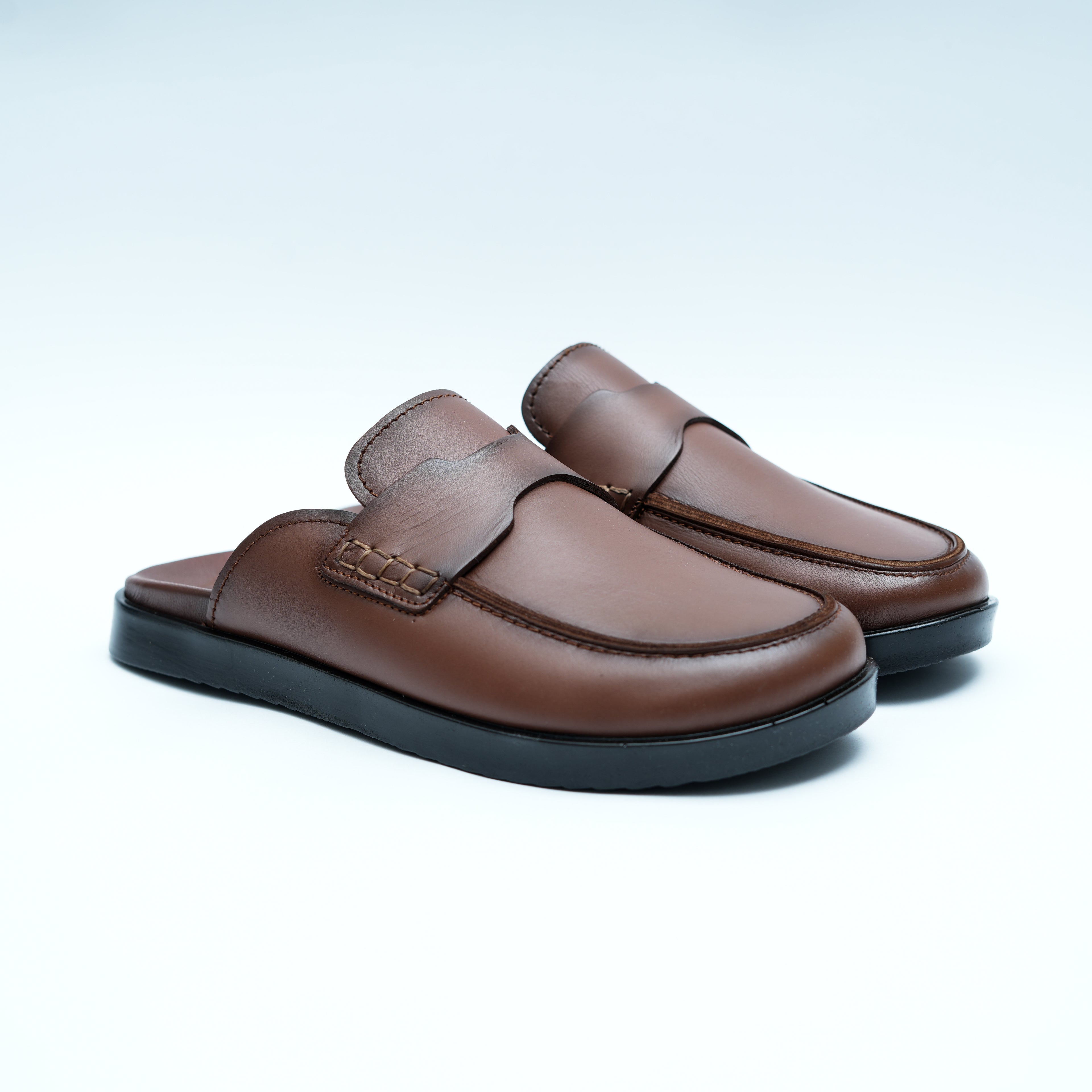 Sabot en Cuir Tabac – Esprit Hermès